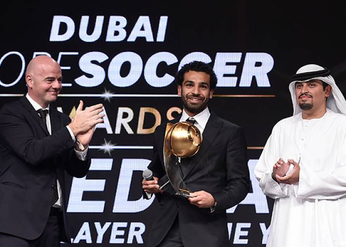 اعلان فوز محمد صلاح بجائزة جلوب سوكر 2022 كأفضل لاعب بتصويت الجمهور